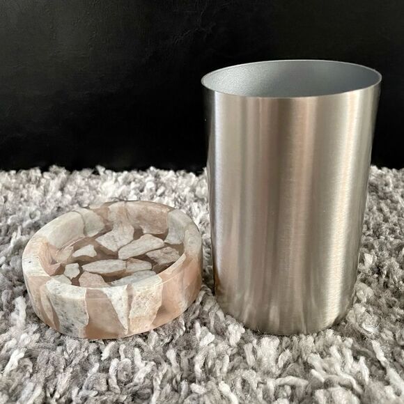 NIB Anthropologie Torrento Marble Pencil/Pen Holder - Picture 2 of 5